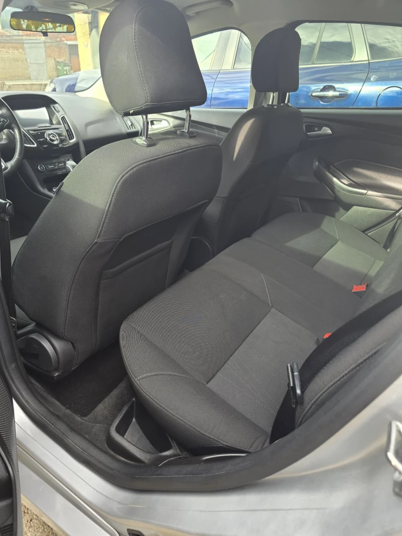 Ford Focus SE, снимка 10 - Автомобили и джипове - 52351740