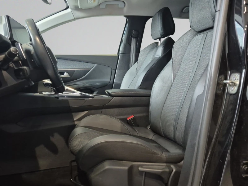 Peugeot 5008  5008 New Line Up ALLURE PACK 1.5 BlueHDi 130 S&S , снимка 9 - Автомобили и джипове - 52379841