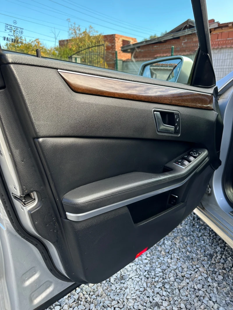 Mercedes-Benz E 200 CDI , снимка 7 - Автомобили и джипове - 52399568
