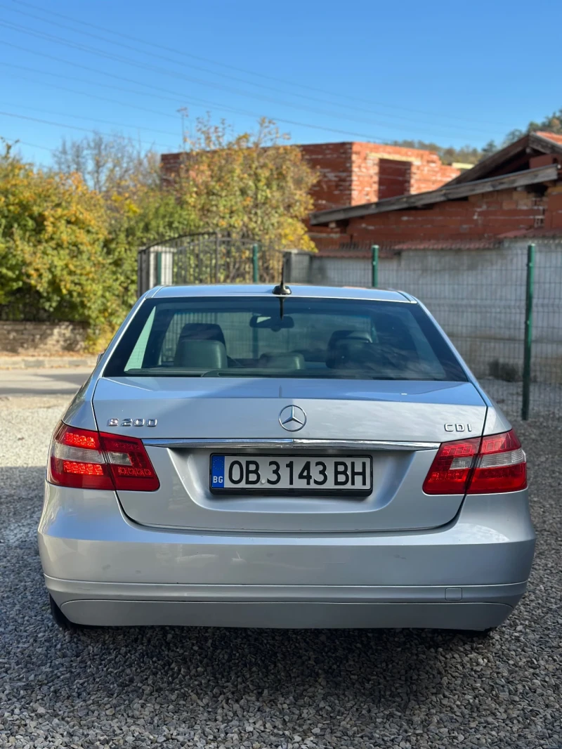Mercedes-Benz E 200 CDI , снимка 3 - Автомобили и джипове - 52399568