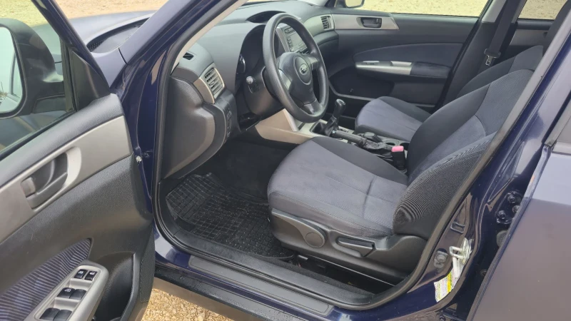 Subaru Forester 2.0i 4x4, снимка 9 - Автомобили и джипове - 52503127