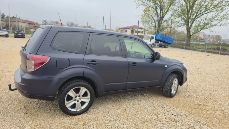 Subaru Forester 2.0i 4x4, снимка 4 - Автомобили и джипове - 52503127