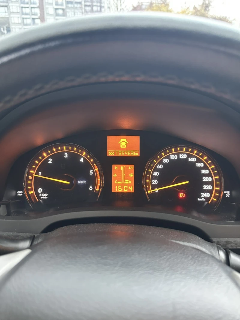 Toyota Avensis, снимка 3 - Автомобили и джипове - 52591431