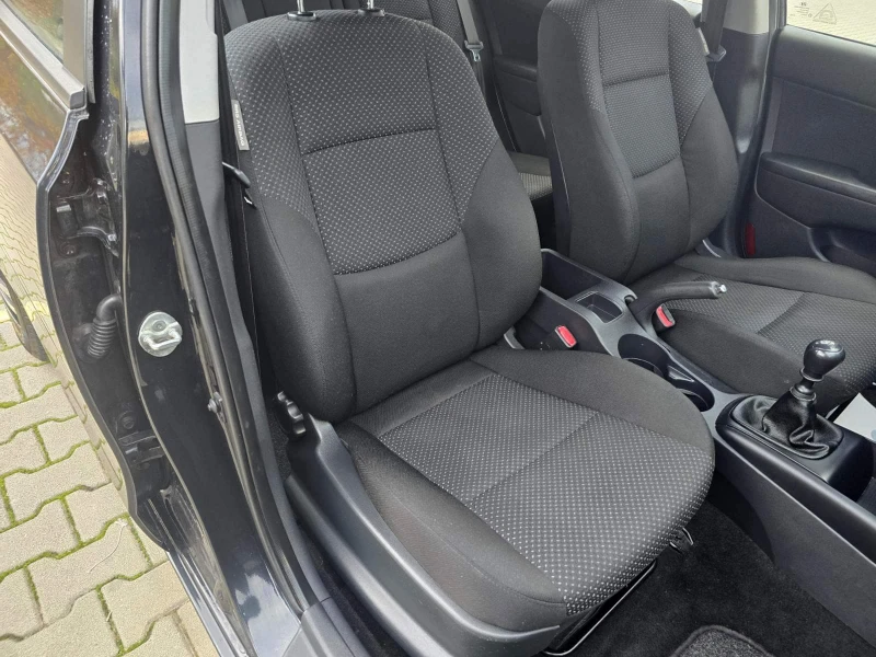 Hyundai I30 КОЛЕДНА ПРОМОЦИЯ/1.6CRDI/ПЕРФЕКТЕН, снимка 13 - Автомобили и джипове - 52692219