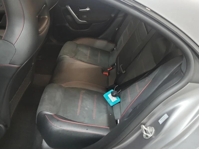 Mercedes-Benz CLA 350 AMG 4MATIC* DISTRONIC* LANE-ASSIST* DIGITAL* KEYLESS* , снимка 12 - Автомобили и джипове - 53340251
