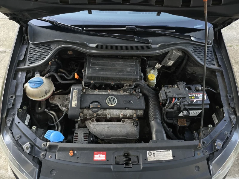 VW Polo 1.4i 86к.с., снимка 14 - Автомобили и джипове - 53526331