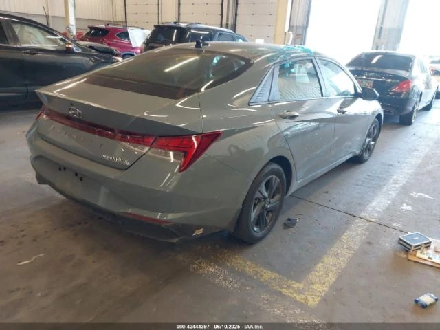 Hyundai Elantra HYBRID BLUE - изображение 4