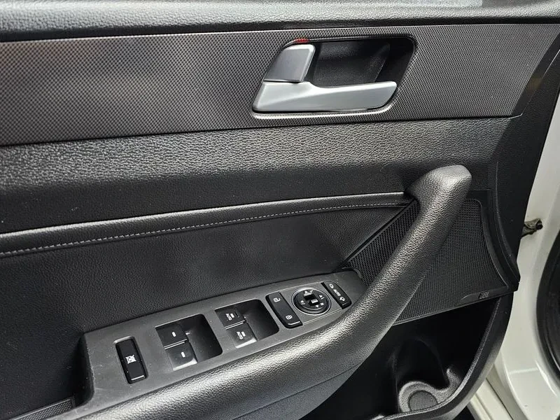 Hyundai Sonata 2.4 Exclusive, снимка 16 - Автомобили и джипове - 55060990
