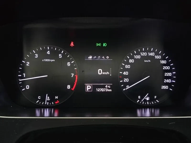 Hyundai Sonata 2.4 Exclusive, снимка 8 - Автомобили и джипове - 55060990