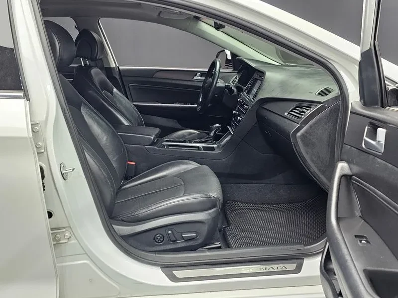 Hyundai Sonata 2.4 Exclusive, снимка 11 - Автомобили и джипове - 55060990