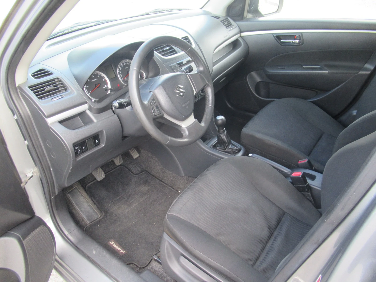 Suzuki Swift 1.3DDIS 75ps * ПЕРФЕКТЕН*  | Mobile.bg — изображение 11