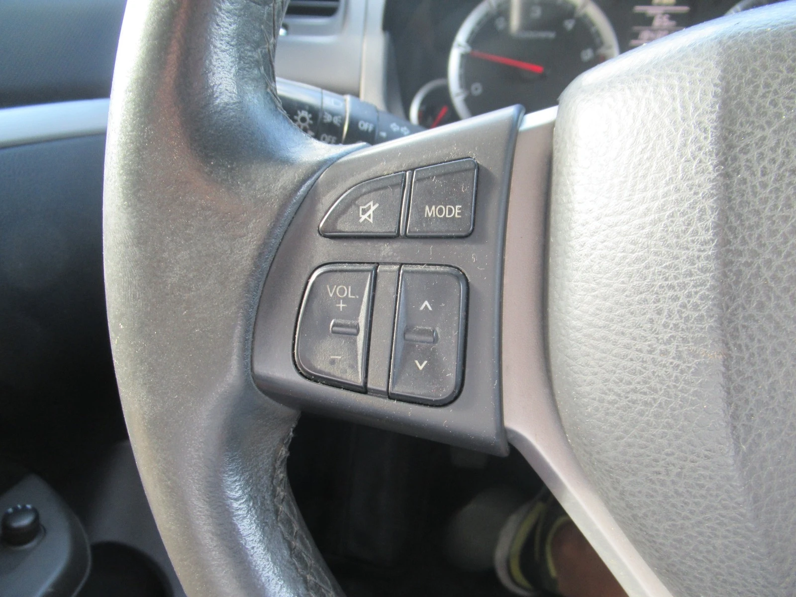 Suzuki Swift 1.3DDIS 75ps * ПЕРФЕКТЕН*  | Mobile.bg — изображение 16