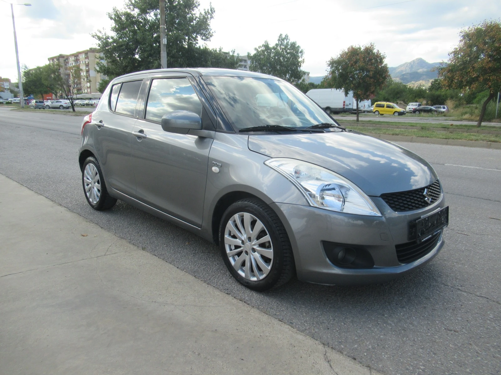 Suzuki Swift 1.3DDIS 75ps * ПЕРФЕКТЕН*  - изображение 7