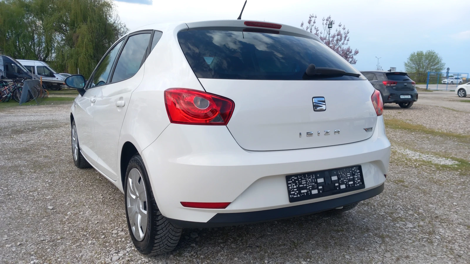 Seat Ibiza 1.2i-КЛИМАТРОНИК - изображение 3
