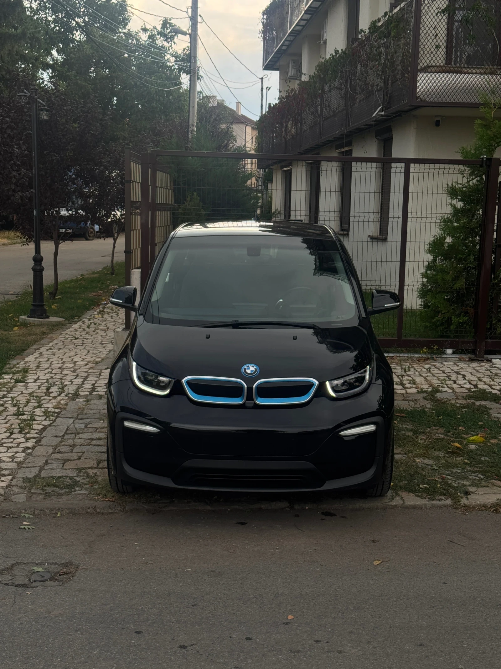 BMW i3 Гаранция! TUV 09.26   120 ah Термо помпа - изображение 2