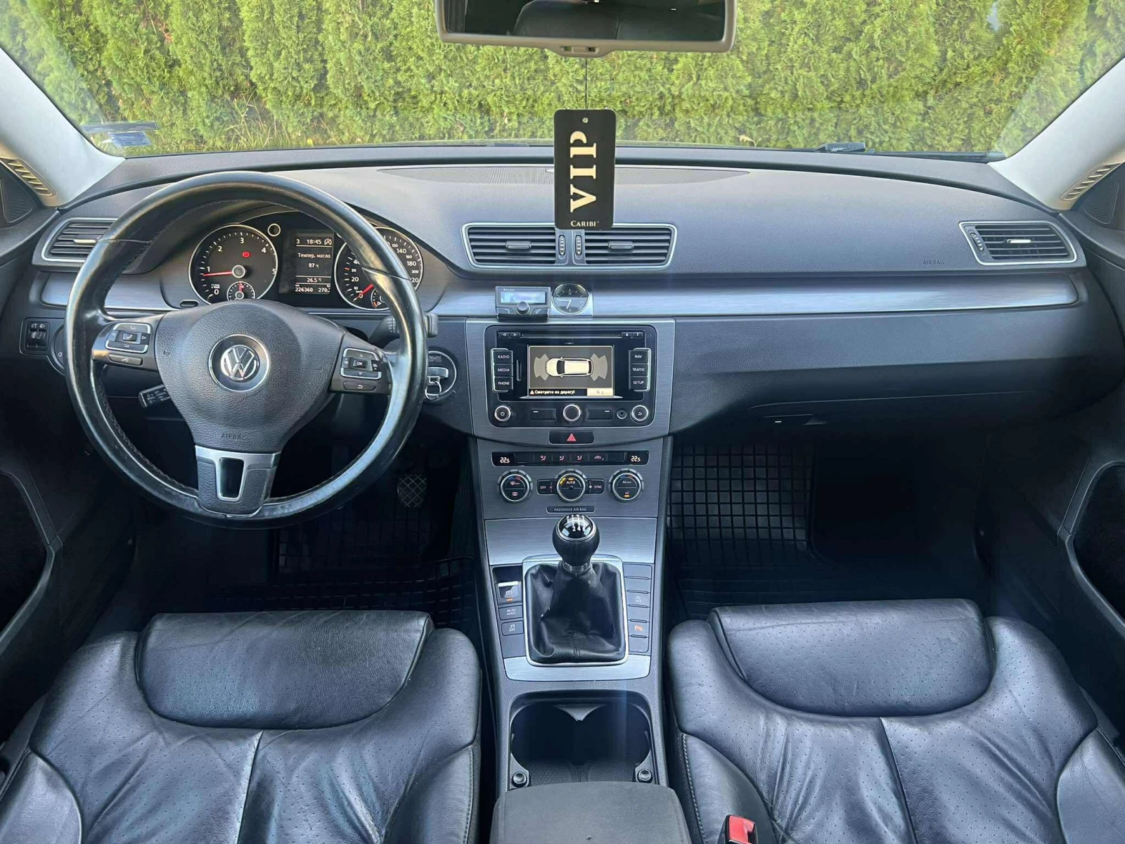 VW Passat 1.6TDI/105/6ск - изображение 9