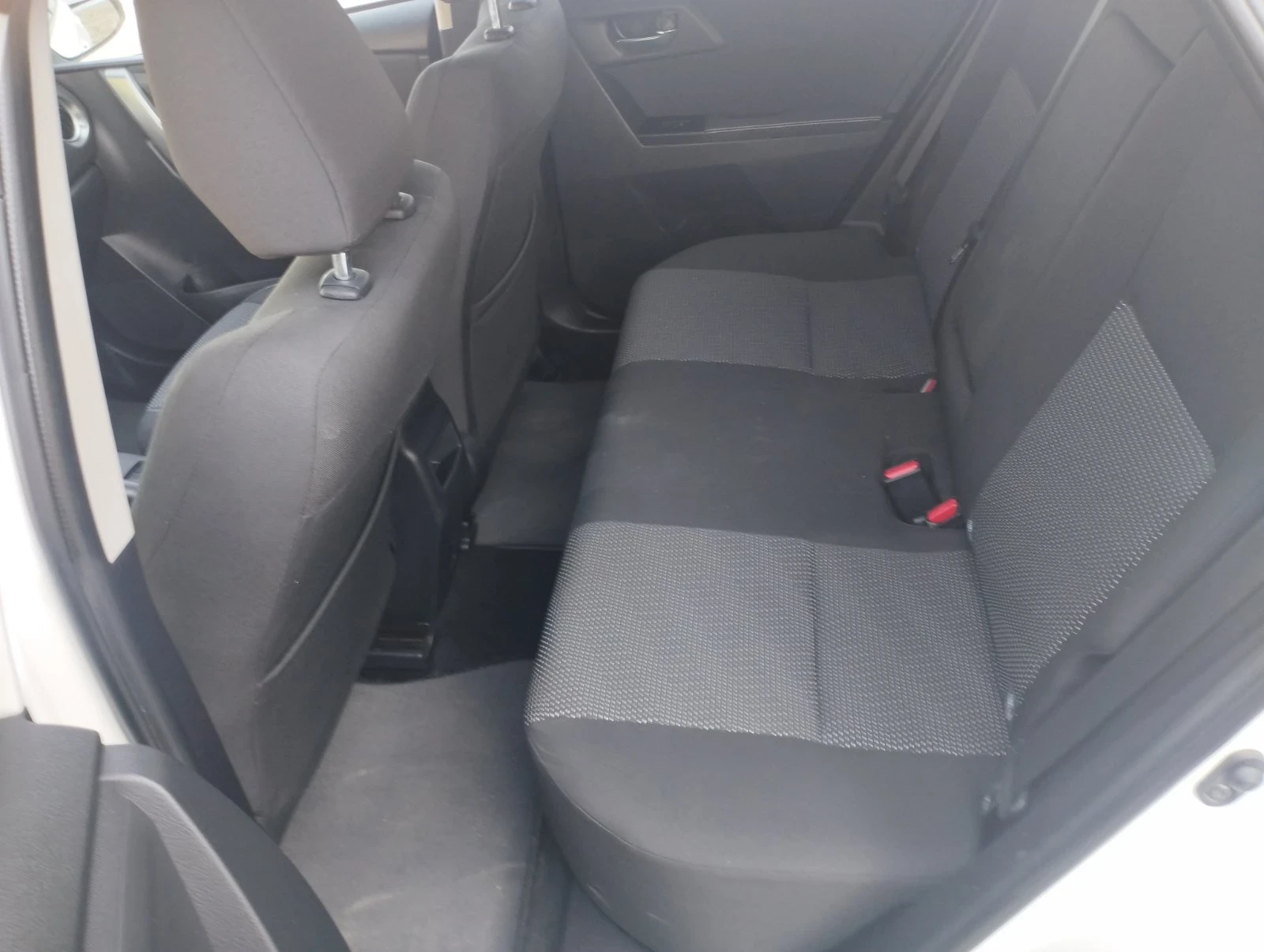 Toyota Auris  - изображение 6