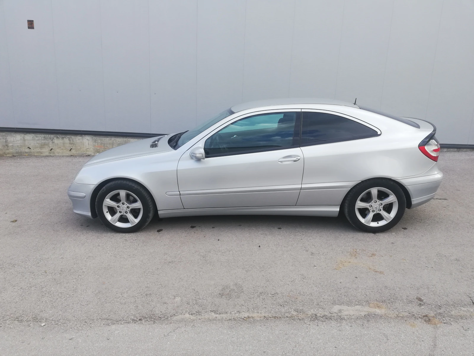 Mercedes-Benz C 180 СпортКупе - изображение 3