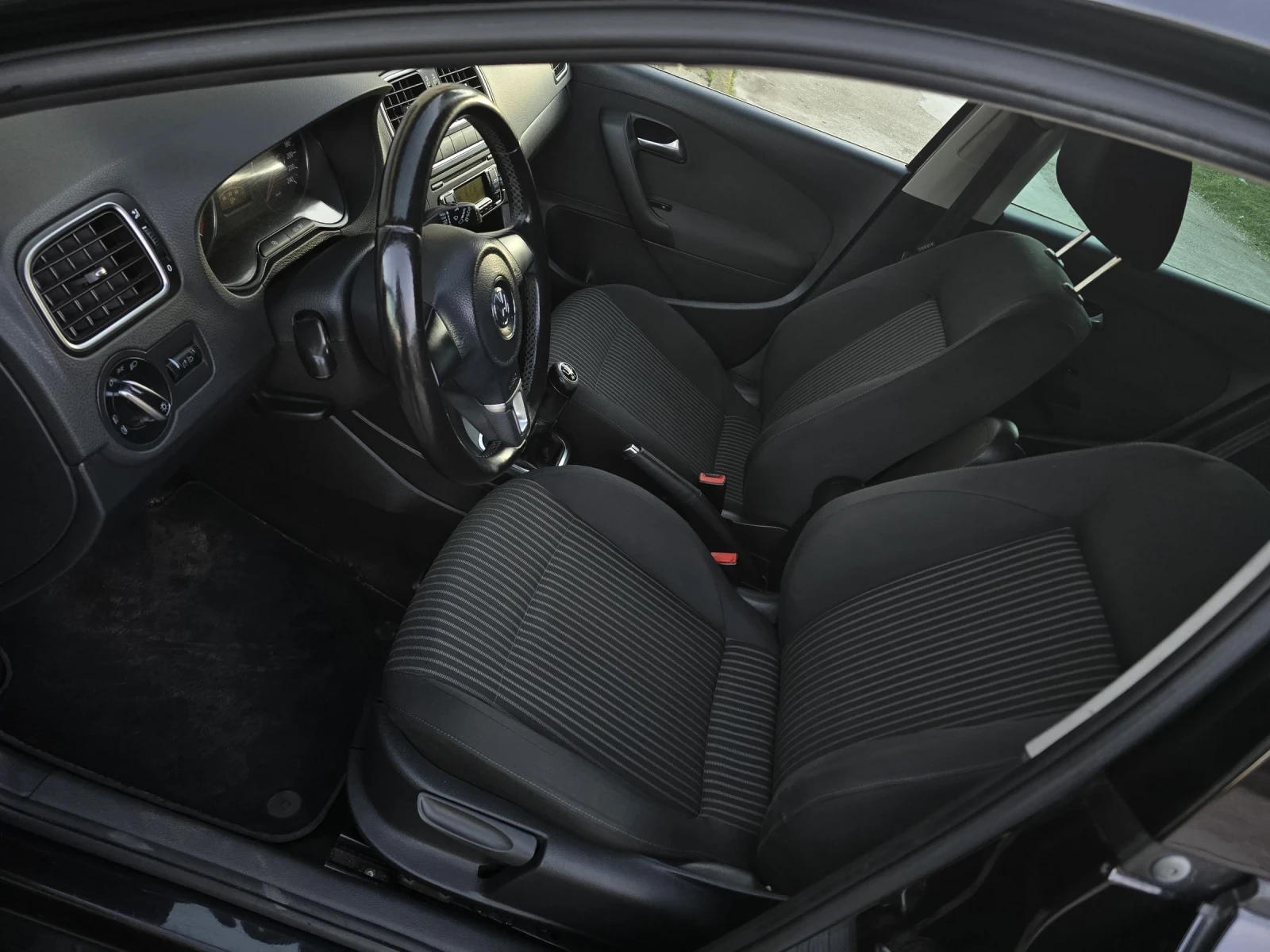 VW Polo 1.4i 86к.с. - изображение 8