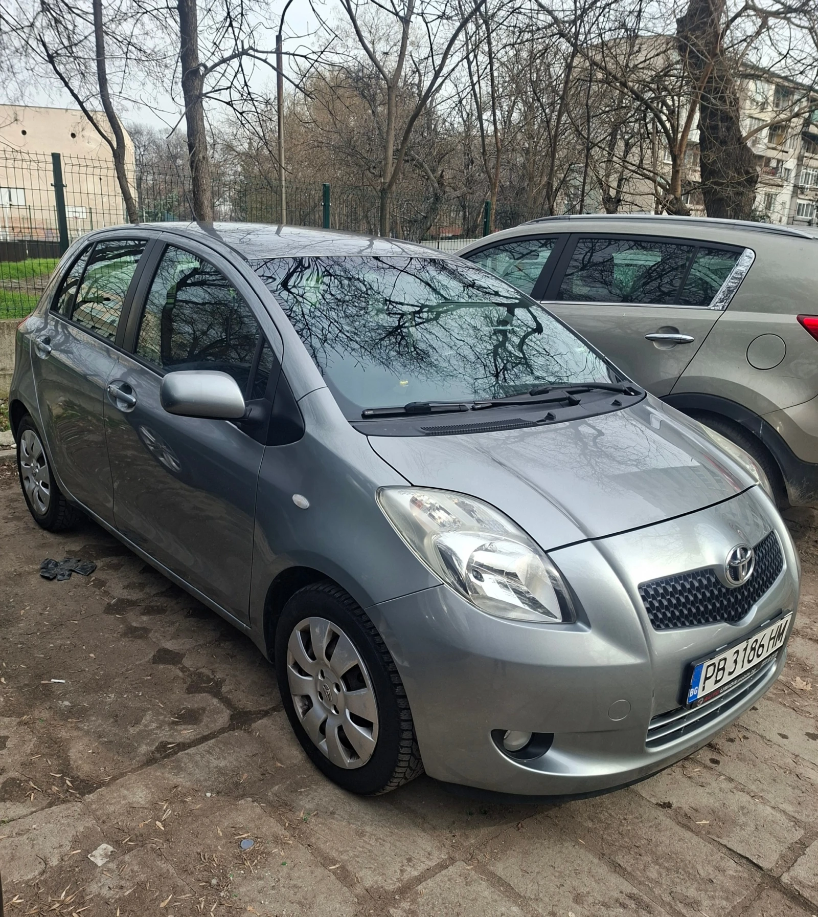 Toyota Yaris 1.3VVT-i - изображение 2