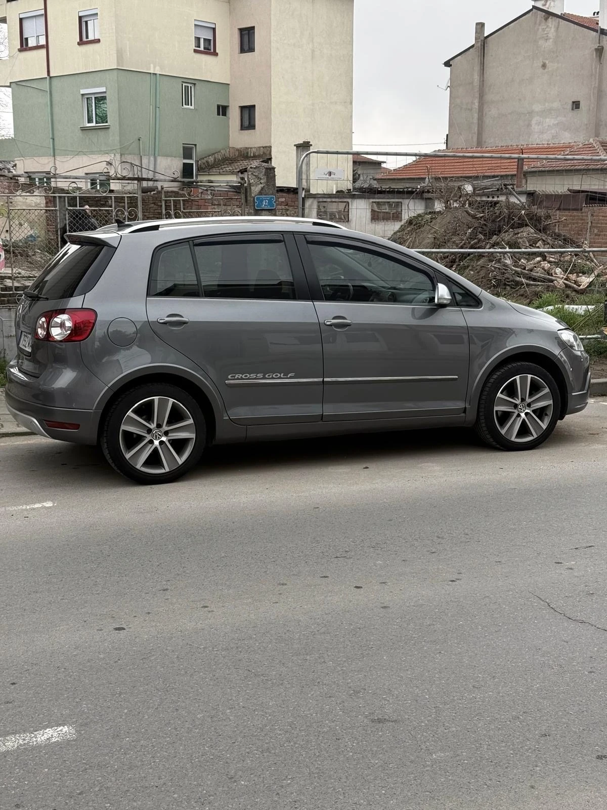 VW Golf Plus Croas, снимка 15 - Автомобили и джипове - 53923926