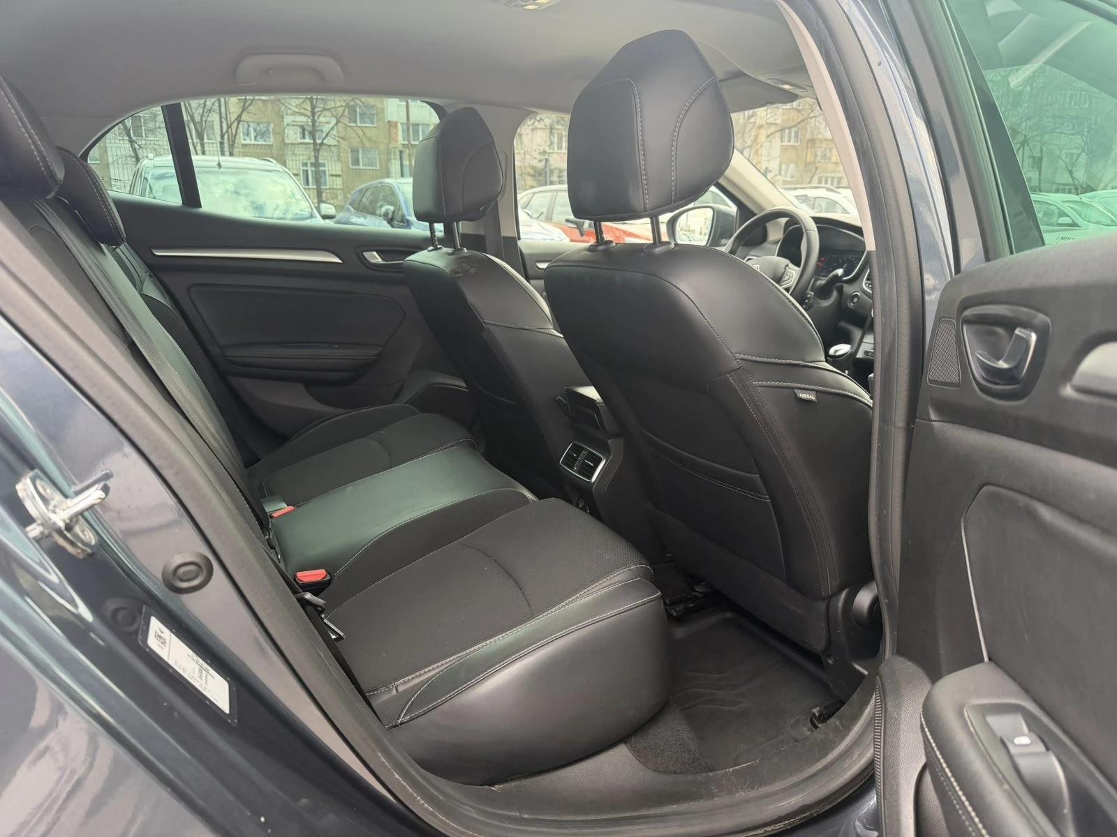 Renault Megane 1.5blueDCi/115k.c./Zen, снимка 12 - Автомобили и джипове - 53987794