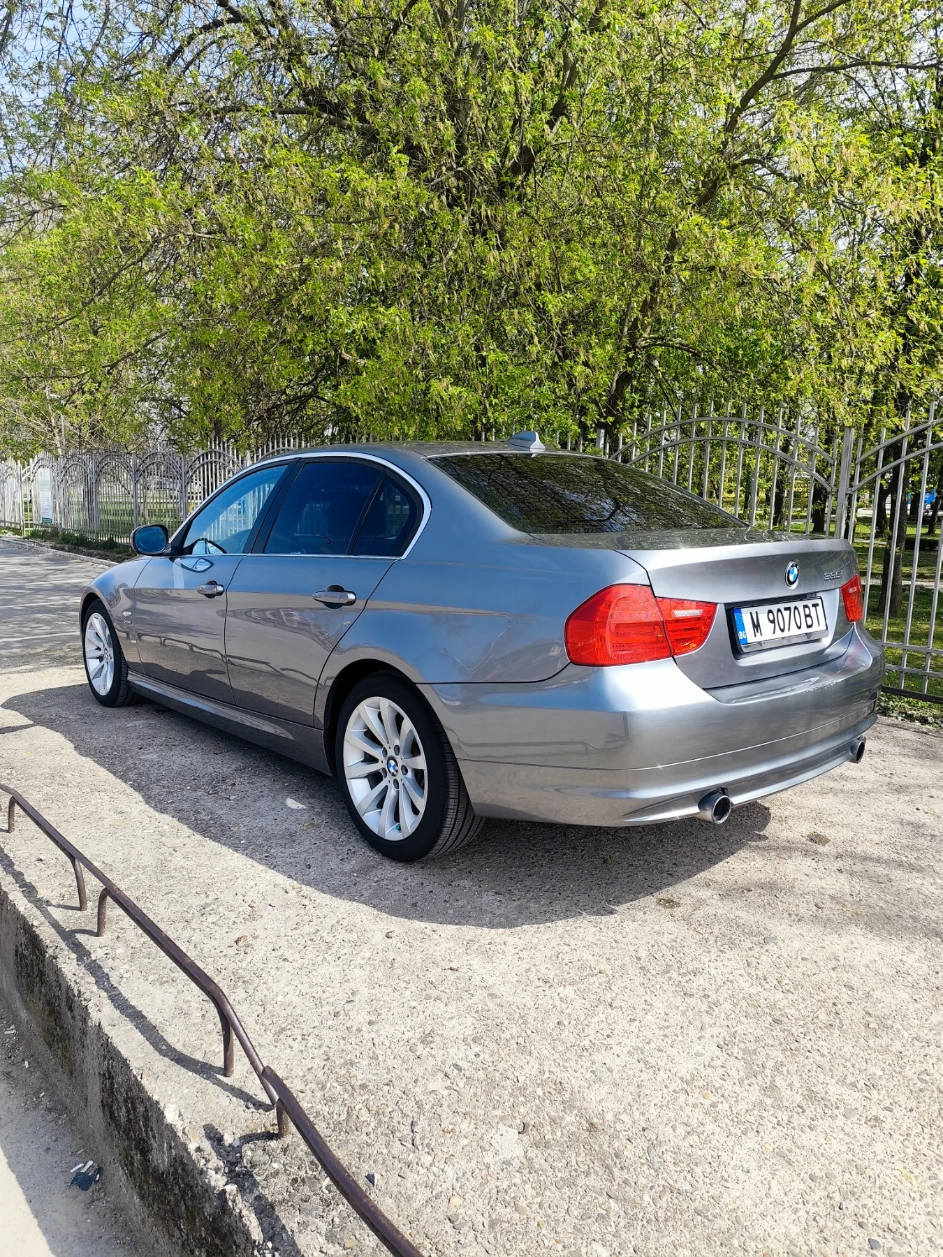 BMW 335 335 i xdrive, снимка 2 - Автомобили и джипове - 54229986