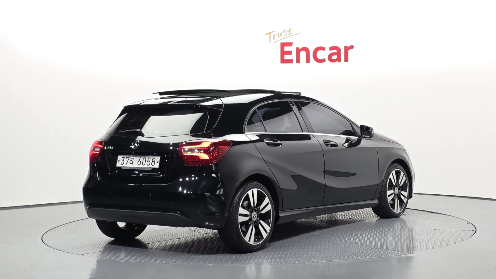 Mercedes-Benz A 200 AMG Line * ������� * ������� * Start Stop | Mobile.bg � ����������� 2