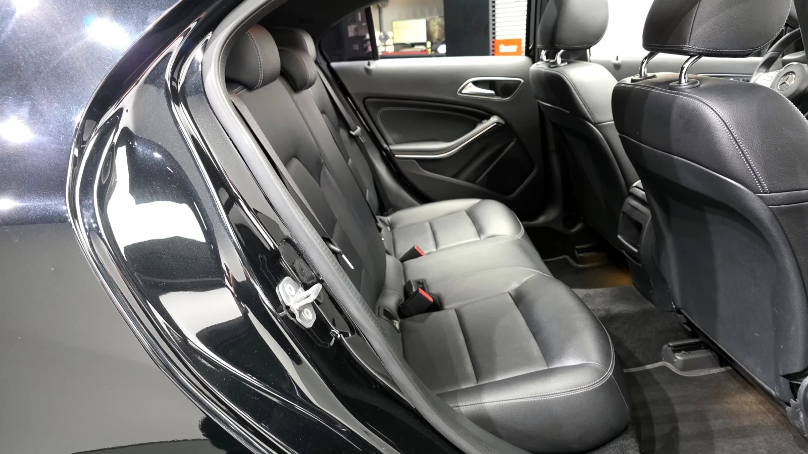 Mercedes-Benz A 200 AMG Line * ������� * ������� * Start Stop | Mobile.bg � ����������� 13
