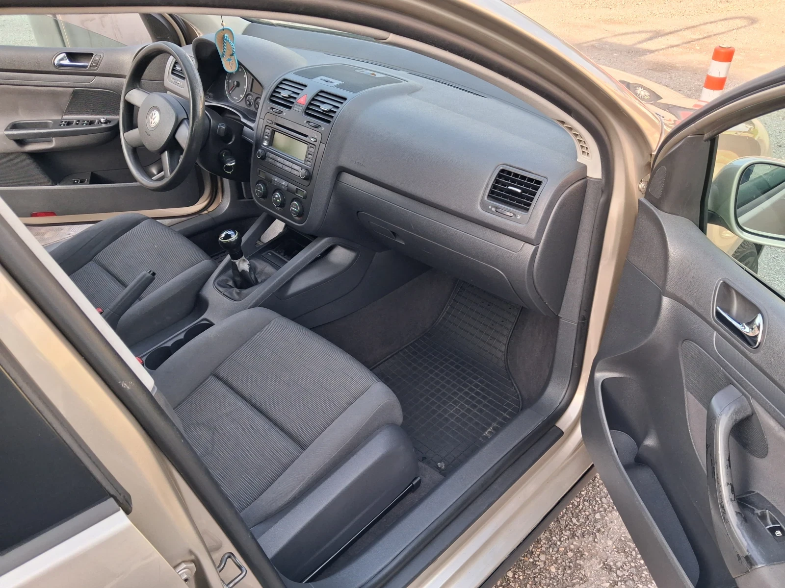 VW Golf 1.9 TDI 105�� | Mobile.bg � ����������� 11