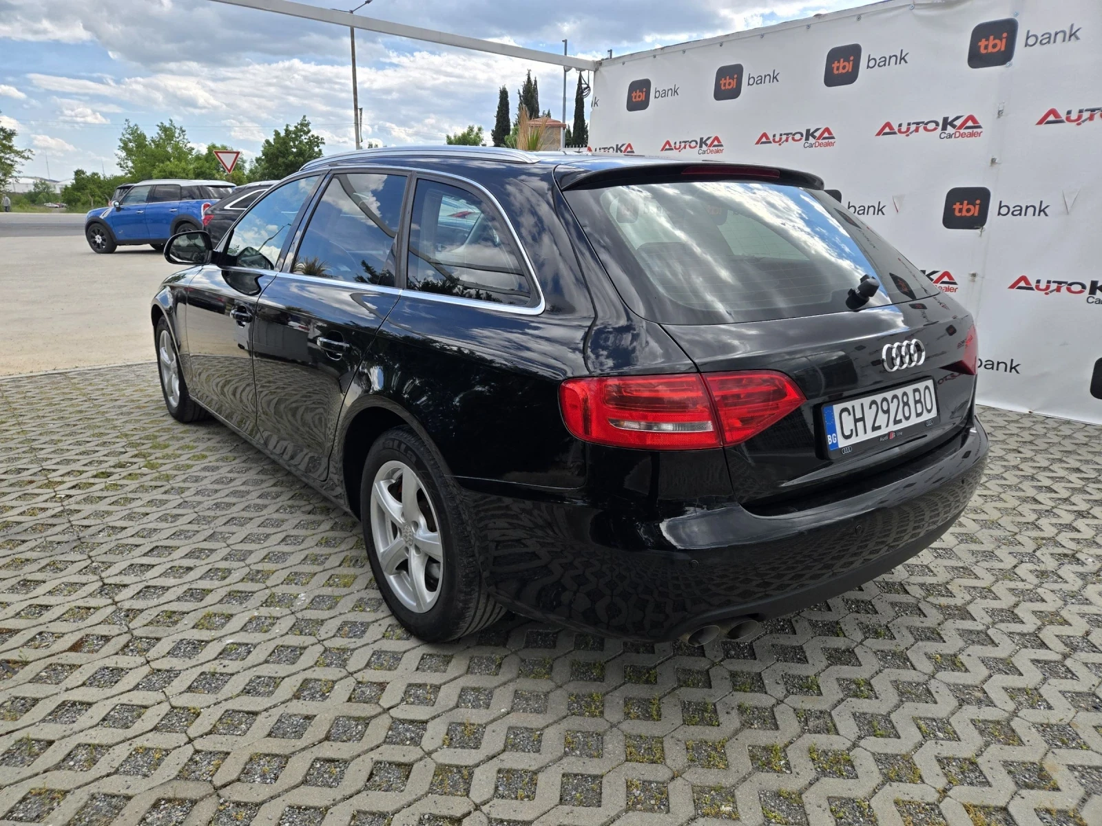 Audi A4 2.0TDI-143КС= АВТОМАТ= АВТОПИЛОТ= ЕЛ.БАГАЖНИК, снимка 5 - Автомобили и джипове - 54610668