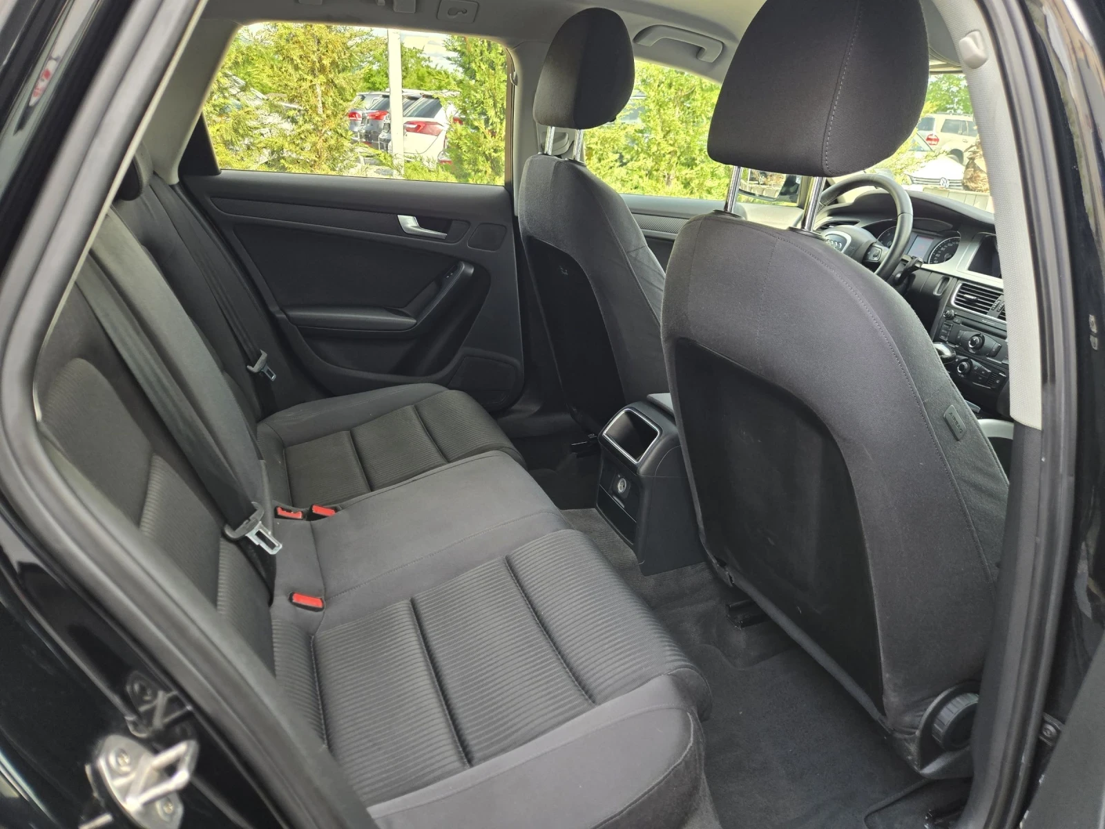 Audi A4 2.0TDI-143КС= АВТОМАТ= АВТОПИЛОТ= ЕЛ.БАГАЖНИК, снимка 14 - Автомобили и джипове - 54610668