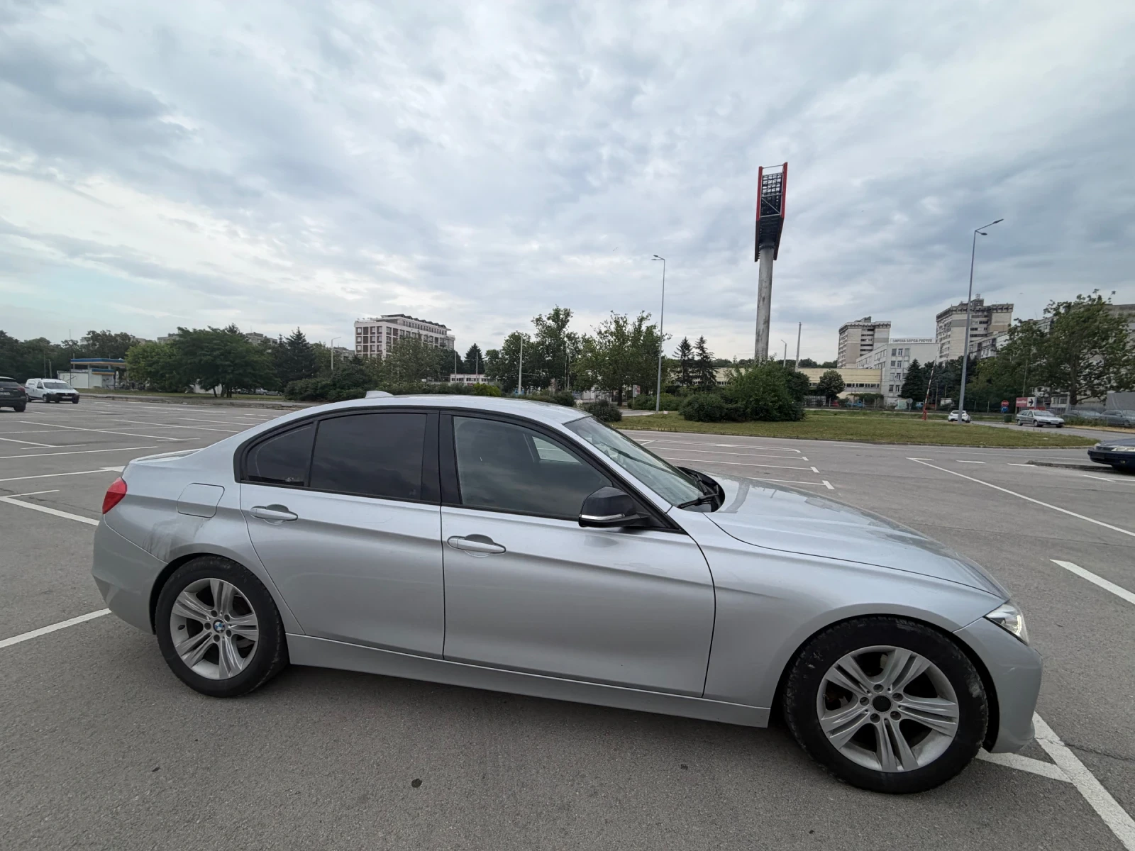 BMW 320 АВТОМАТИК* LED* 16:9* НАВИ* 190кс, снимка 5 - Автомобили и джипове - 55015319