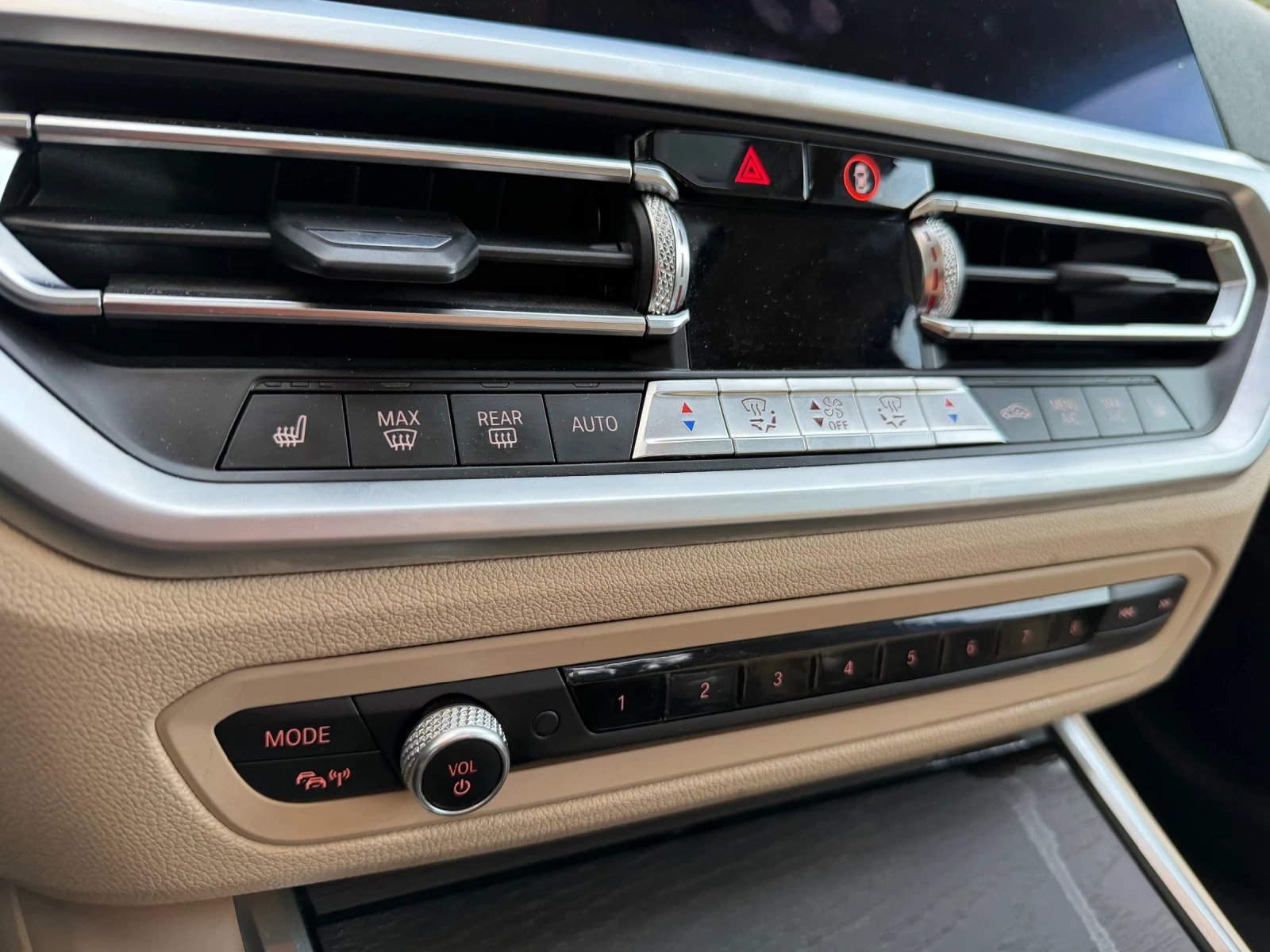 BMW 320 БАРТЕР* АВТОМАТИК* LED* 16:9* НАВИ* 190кс, снимка 14 - Автомобили и джипове - 55015319