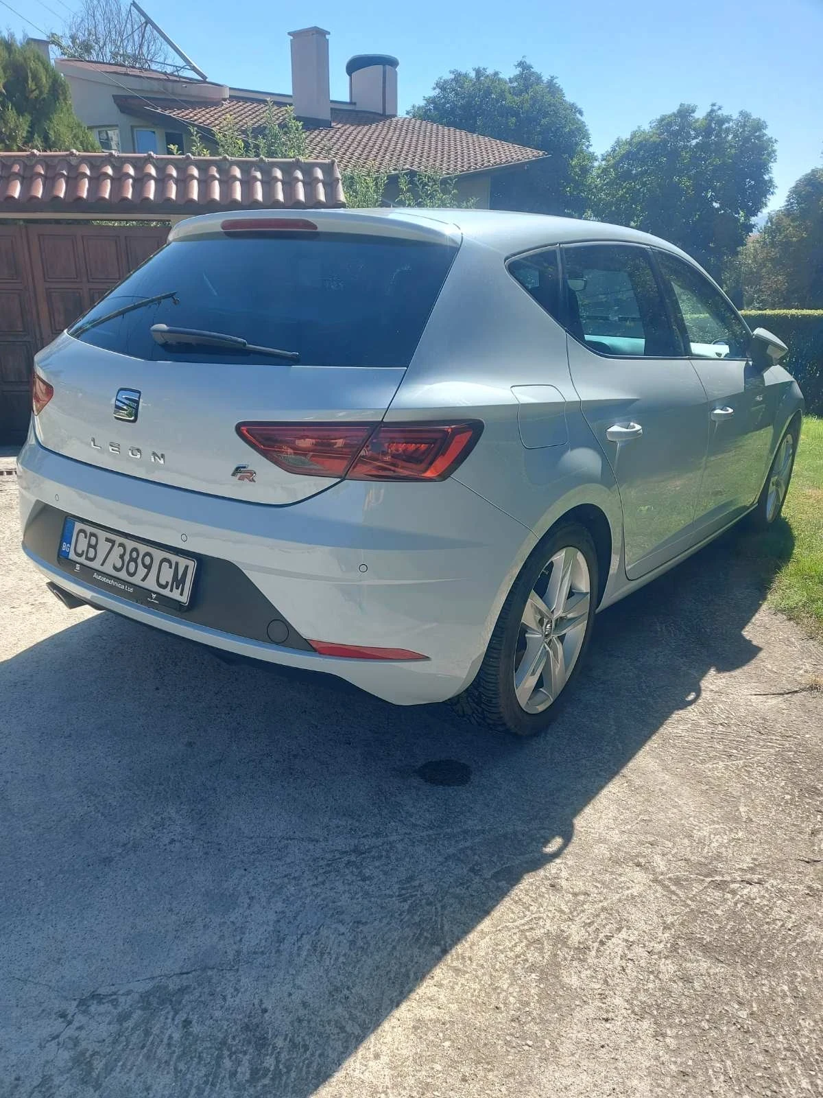 Seat Leon 1.5  FR, снимка 5 - Автомобили и джипове - 56013065