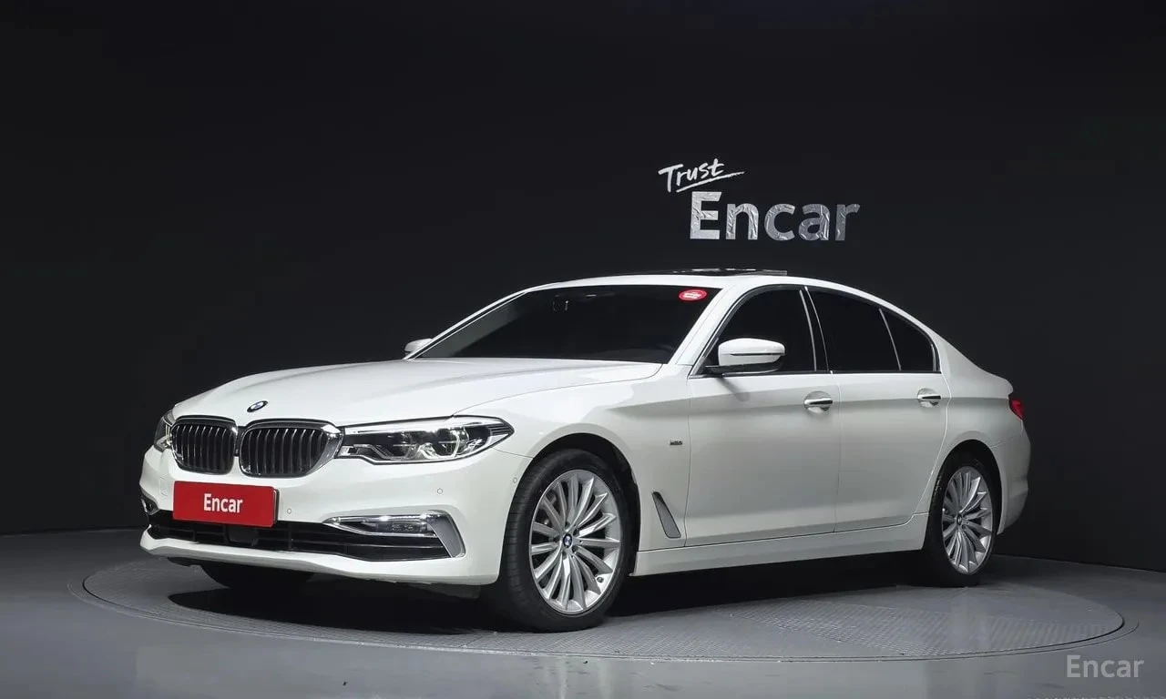 BMW 530 530d Luxury Plus * 360 * ОБДУХВАНЕ * АВТОКРЕДИТ * 
