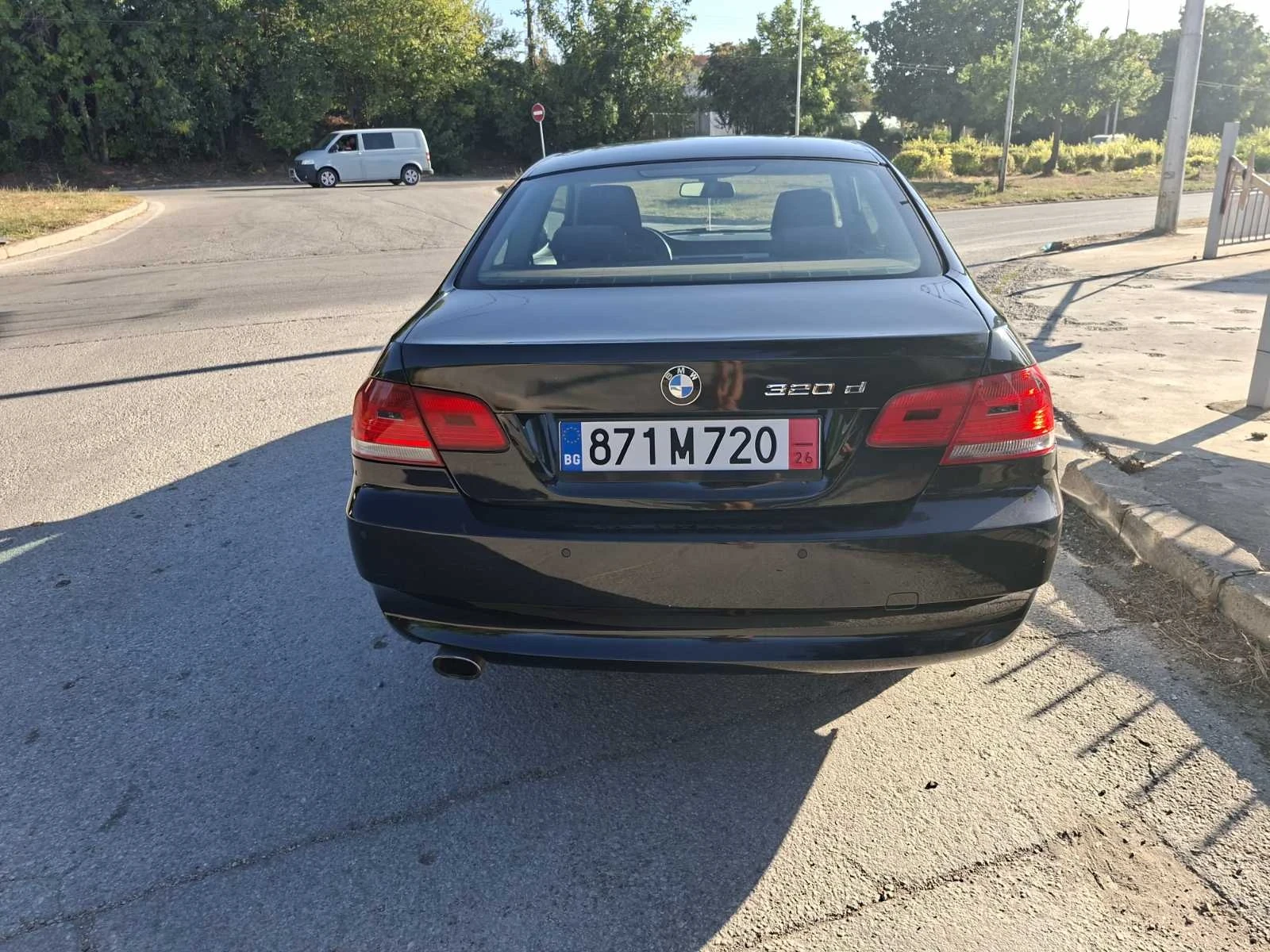 BMW 320, снимка 6 - Автомобили и джипове - 56444339
