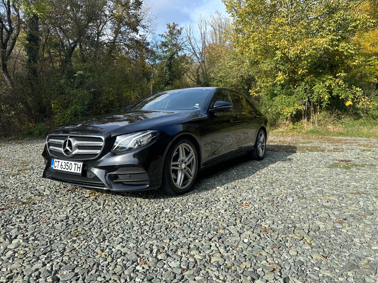 Mercedes-Benz E 220, снимка 2 - Автомобили и джипове - 56648538