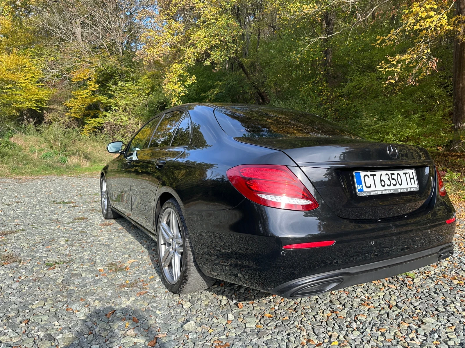 Mercedes-Benz E 220, снимка 4 - Автомобили и джипове - 56648538