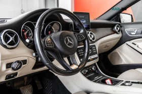 Mercedes-Benz GLA 4MATIC * PANORAMA *  AвтоКредит * (ЦЕНА ДО БГ), снимка 11