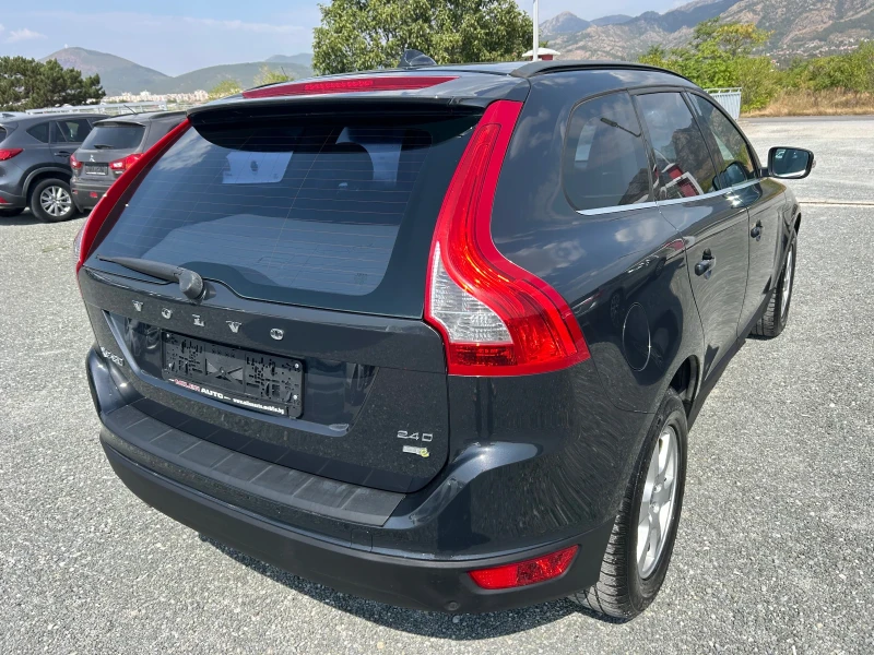 Volvo XC60 (KATO НОВА), снимка 6 - Автомобили и джипове - 46957795