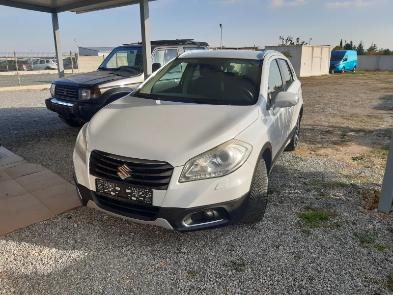 Suzuki SX4 S-Cross като нова , снимка 2 - Автомобили и джипове - 47656820