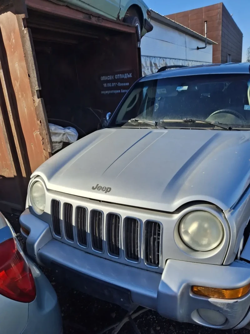 Jeep Cherokee, снимка 1 - Автомобили и джипове - 48111109