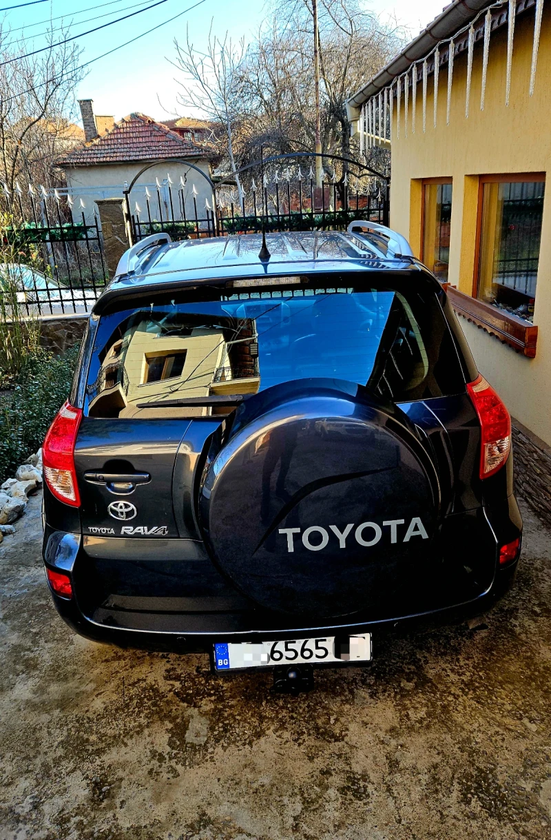 Toyota Rav4 4х4/от България/всички екстри/отлично състояние , снимка 2 - Автомобили и джипове - 48447094