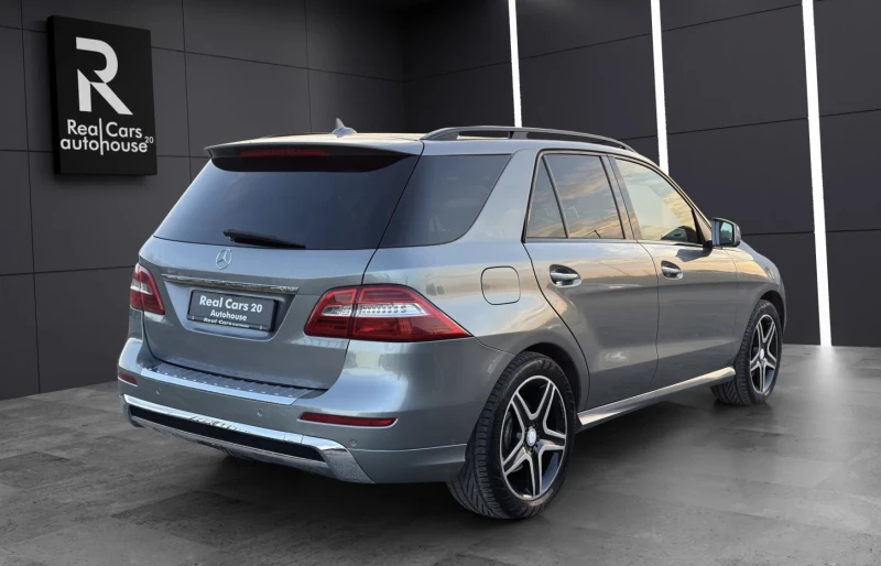 Mercedes-Benz ML 350 D* 4M* AMG* HARMAN KARDON* AIRMATIC* ОБДУХВАНЕ* PA, снимка 4 - Автомобили и джипове - 52121450