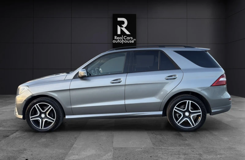 Mercedes-Benz ML 350 D* 4M* AMG* HARMAN KARDON* AIRMATIC* ОБДУХВАНЕ* PA, снимка 7 - Автомобили и джипове - 52121450