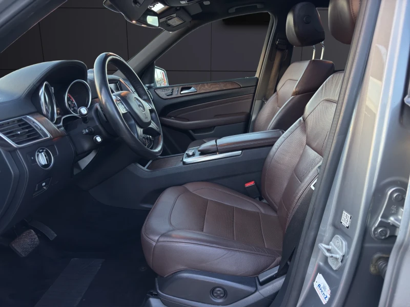 Mercedes-Benz ML 350 D* 4M* AMG* HARMAN KARDON* AIRMATIC* ОБДУХВАНЕ* PA, снимка 9 - Автомобили и джипове - 52121450