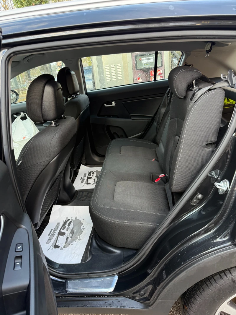 Kia Sportage, снимка 12 - Автомобили и джипове - 52552988
