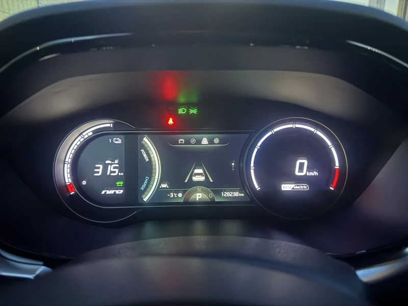 Kia Niro 65KWh DYNAMIC LINE/KIA CONNECT/SOH100%, снимка 12 - Автомобили и джипове - 53156426