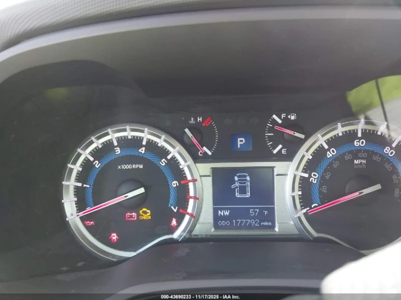 Toyota 4runner 4.0L V-6 DOHC, VVT, 270HP 4X4 Drive, снимка 13 - Автомобили и джипове - 53214837